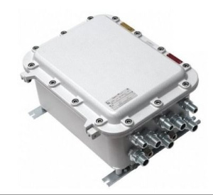 Коммутатор TFortis PSW-2G+Ex