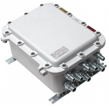Коммутатор TFortis PSW-2G6F+Ex